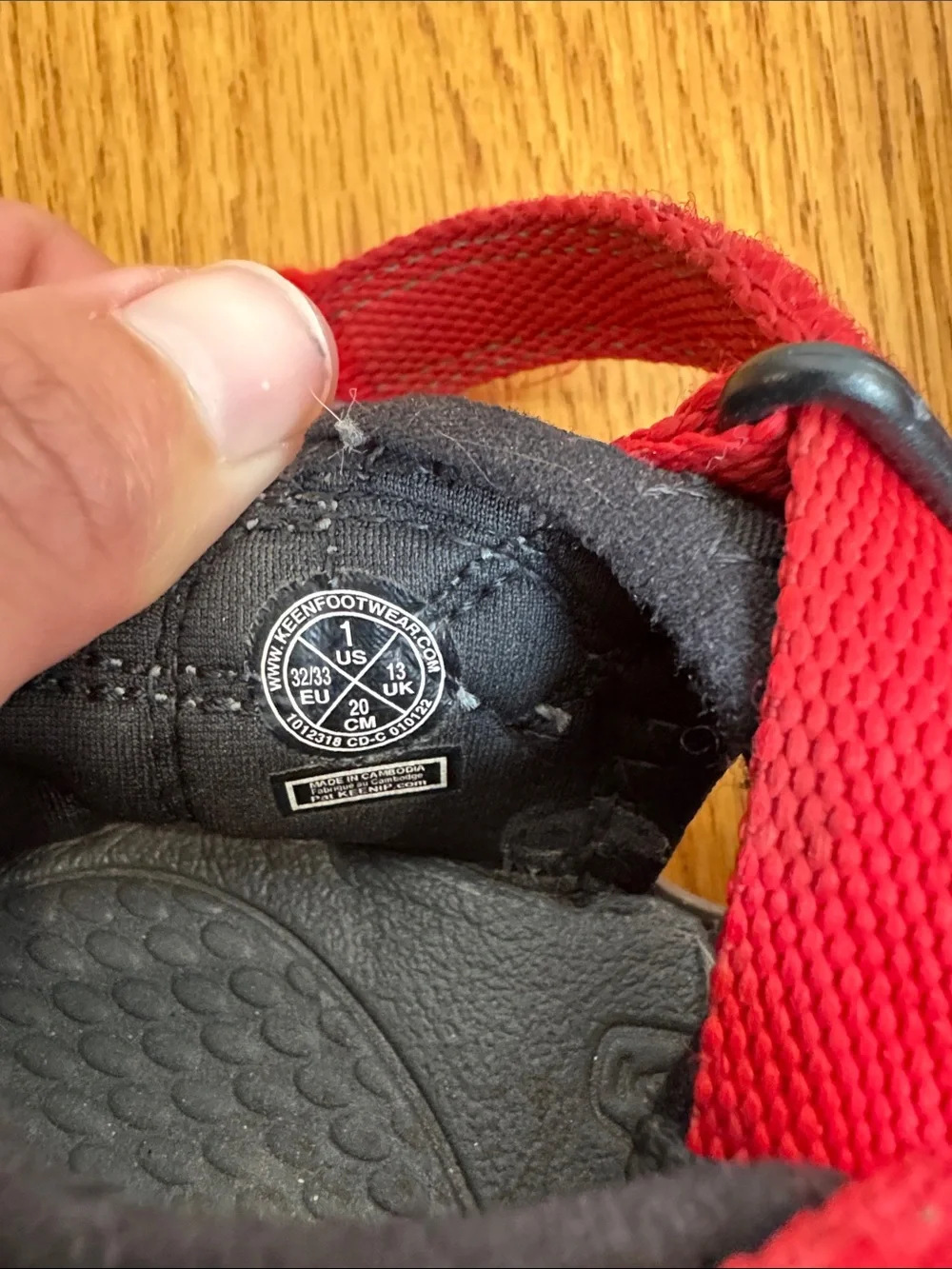 KEEN Kids Red Closed-Toe Sandals - Sporty Outdoor Shoe size 1